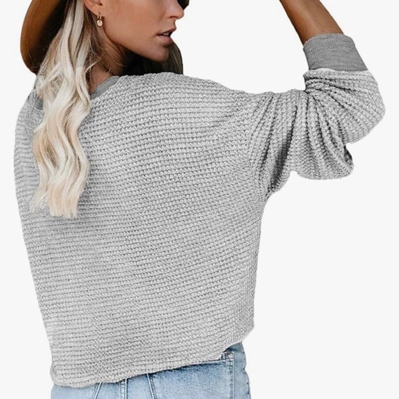 Wrap-style, deep v-neck, poly/spandex waffle knit top with contrast trim -size L - Picture 2 of 9